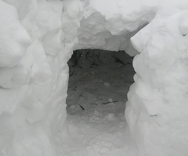 撤収した雪洞