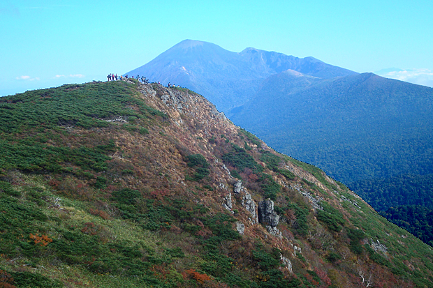 源太ヶ岳と岩手山