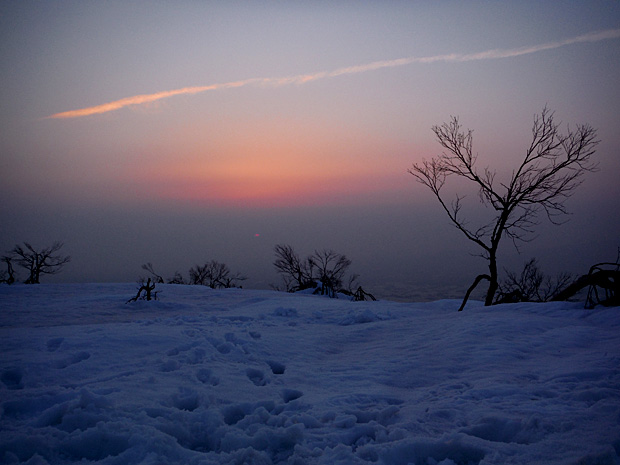 白岩岳山頂からの夕日